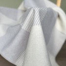 Halvpledd Gneis Lysgrå thumbnail