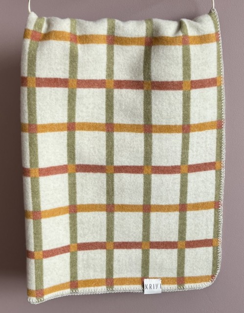 Gull i fargen hvit/grønn (70x100)